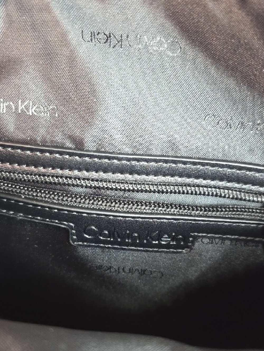 Calvin Klein Black Nylon Messenger Crossbody Bag NWT - Picture 5 of 5